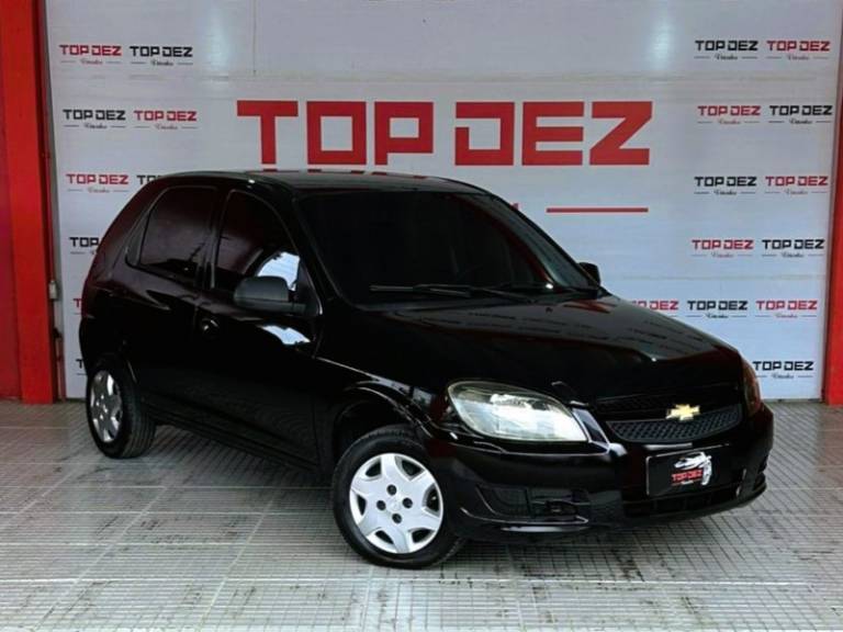 CHEVROLET - CELTA - 2013/2013 - Preta - R$ 35.900,00