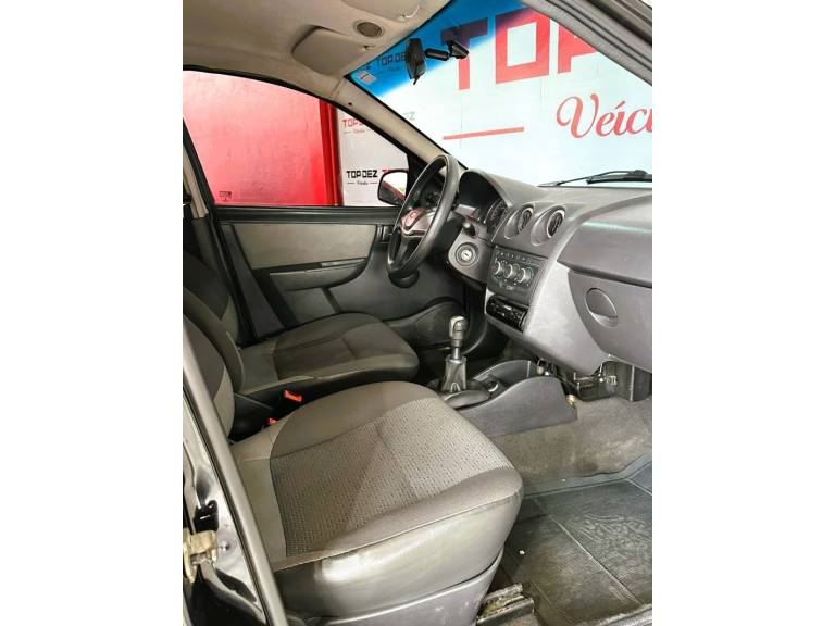 CHEVROLET - CELTA - 2013/2013 - Preta - R$ 35.900,00