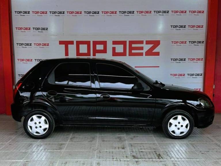 CHEVROLET - CELTA - 2013/2013 - Preta - R$ 35.900,00